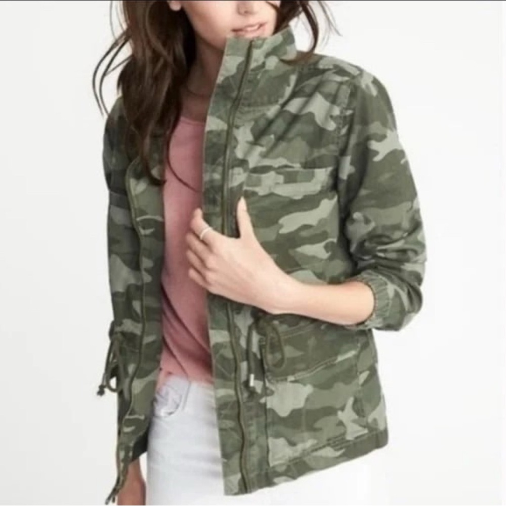 NWT Old Navy Women’s Green Camo Field Utility Jacket size Large Petite